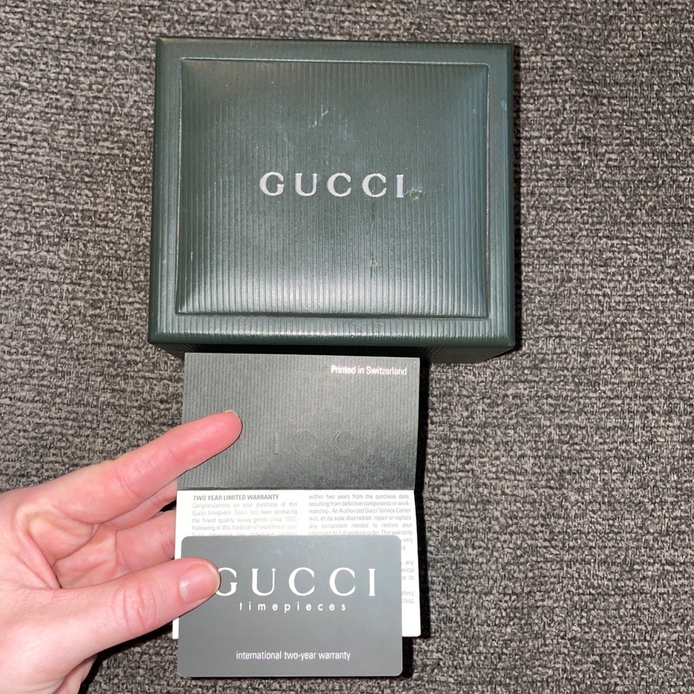 Gucci: Women’s Timepiece, Rectangle, Black 6800l - image 6